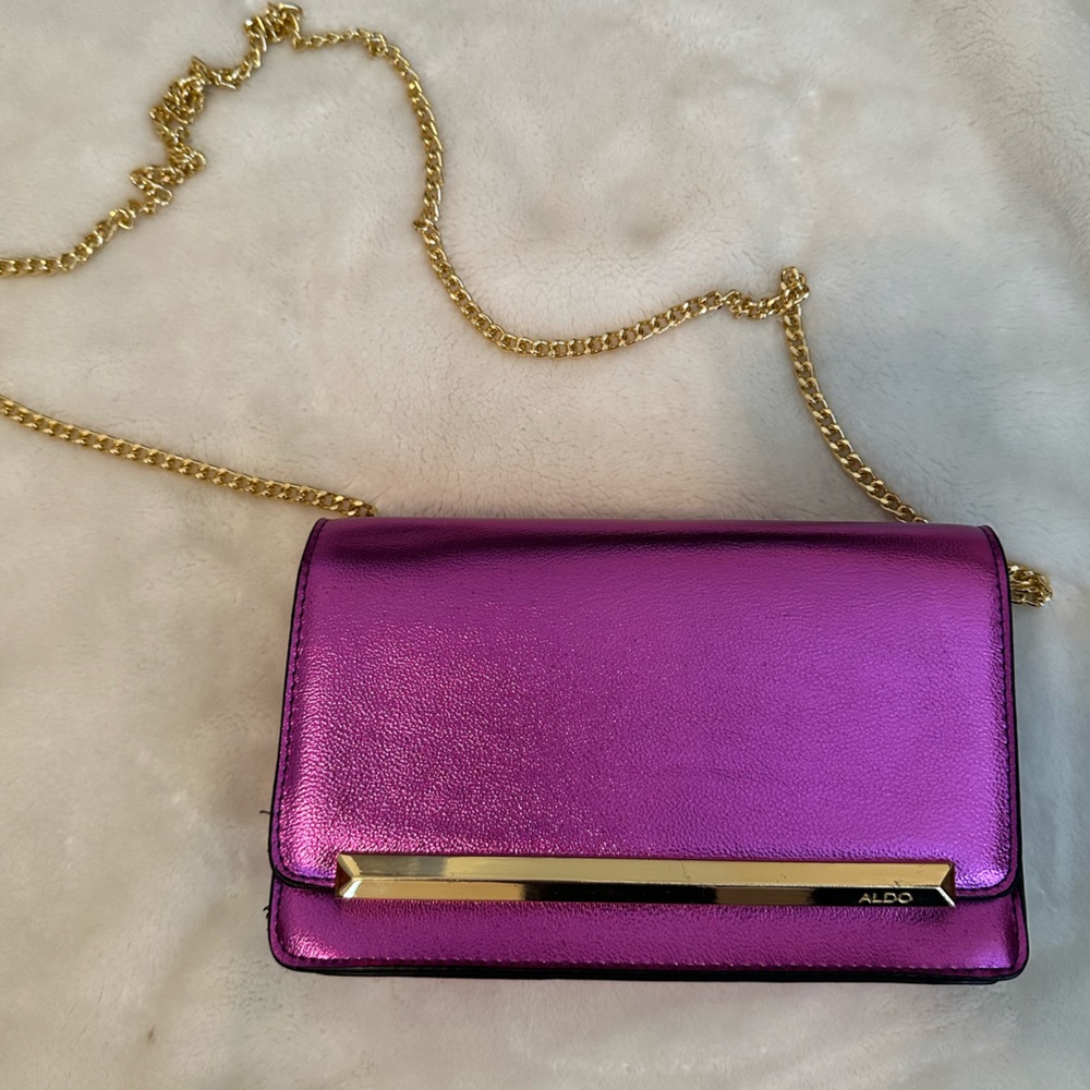 Metallic Purple ALDO Chained Clutch 💜